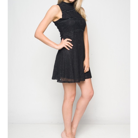 MOCK NECK SLEEVELESS BACK FULL ZIP LACE DRESS - Picture 1 of 9